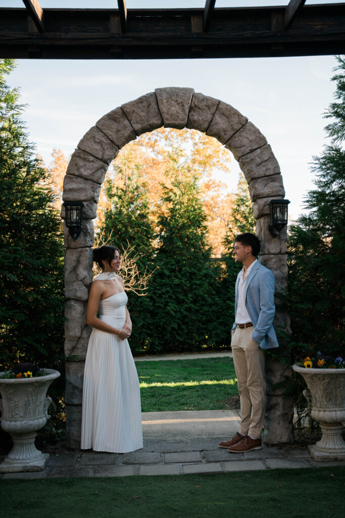 Tayvin Gardens engagement photos

Kentucky garden engagement session

Couple posing under stone arch Tayvin Gardens