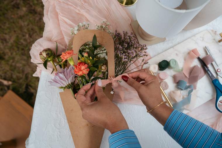 Cape Cod Massachusetts wedding Bloom Bar florist Sunday Blooms, interactive flower bar experience