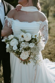 wedding florist, The Wandering Rose Florist