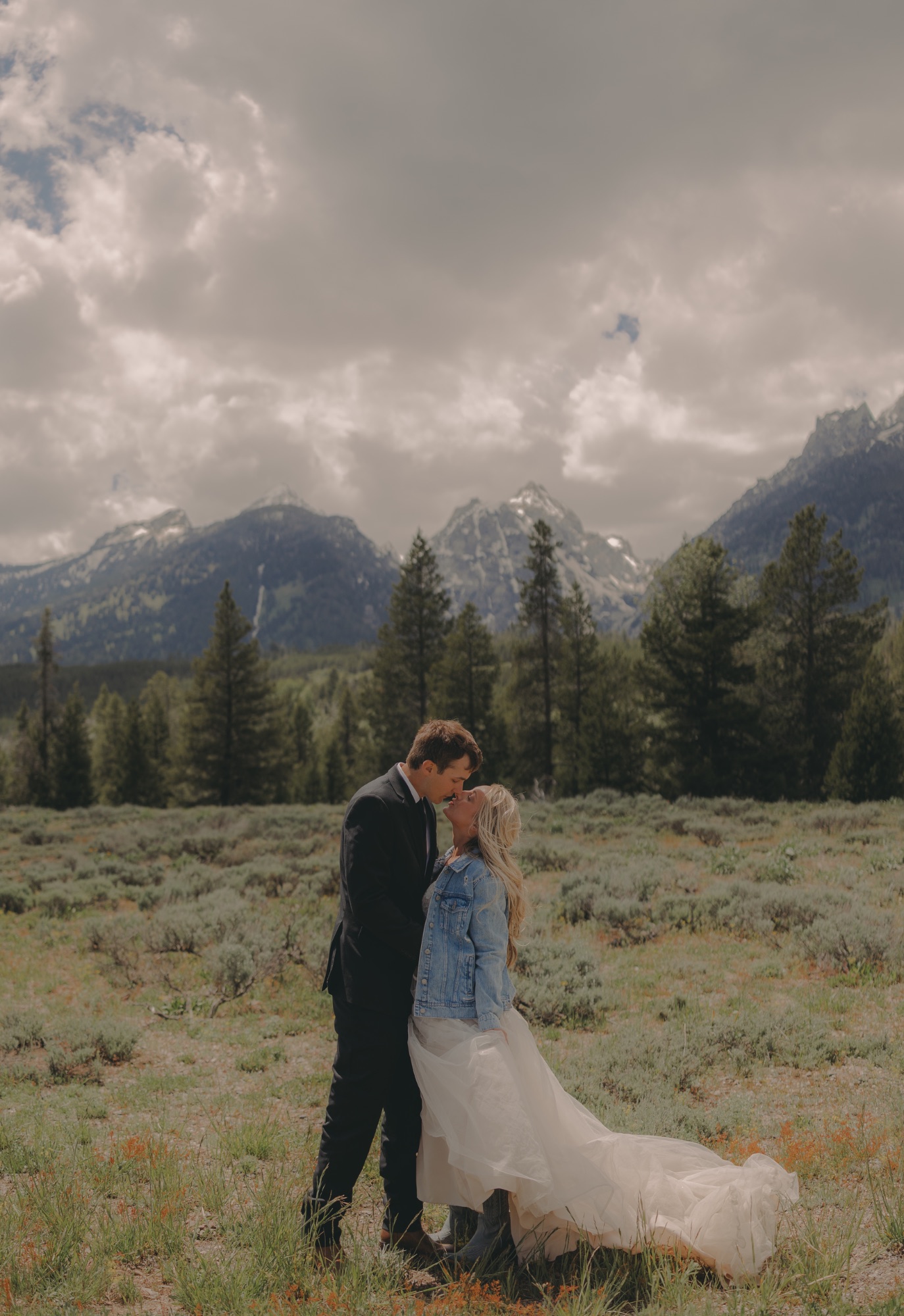 Amative Creative wedding photography